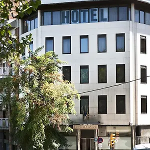 hotel-aristol.topbarcelonahotels.com/